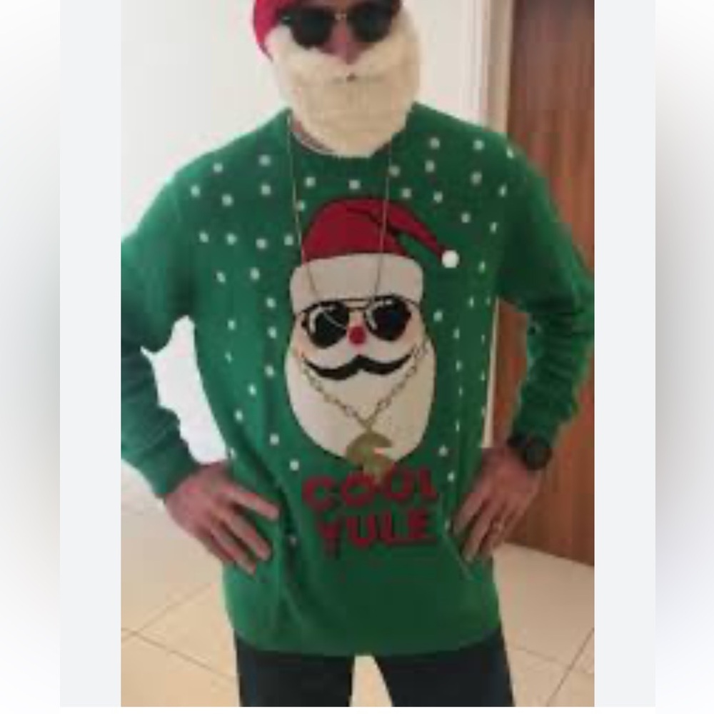 H&M Men’s Christmas knit Sweater size XL